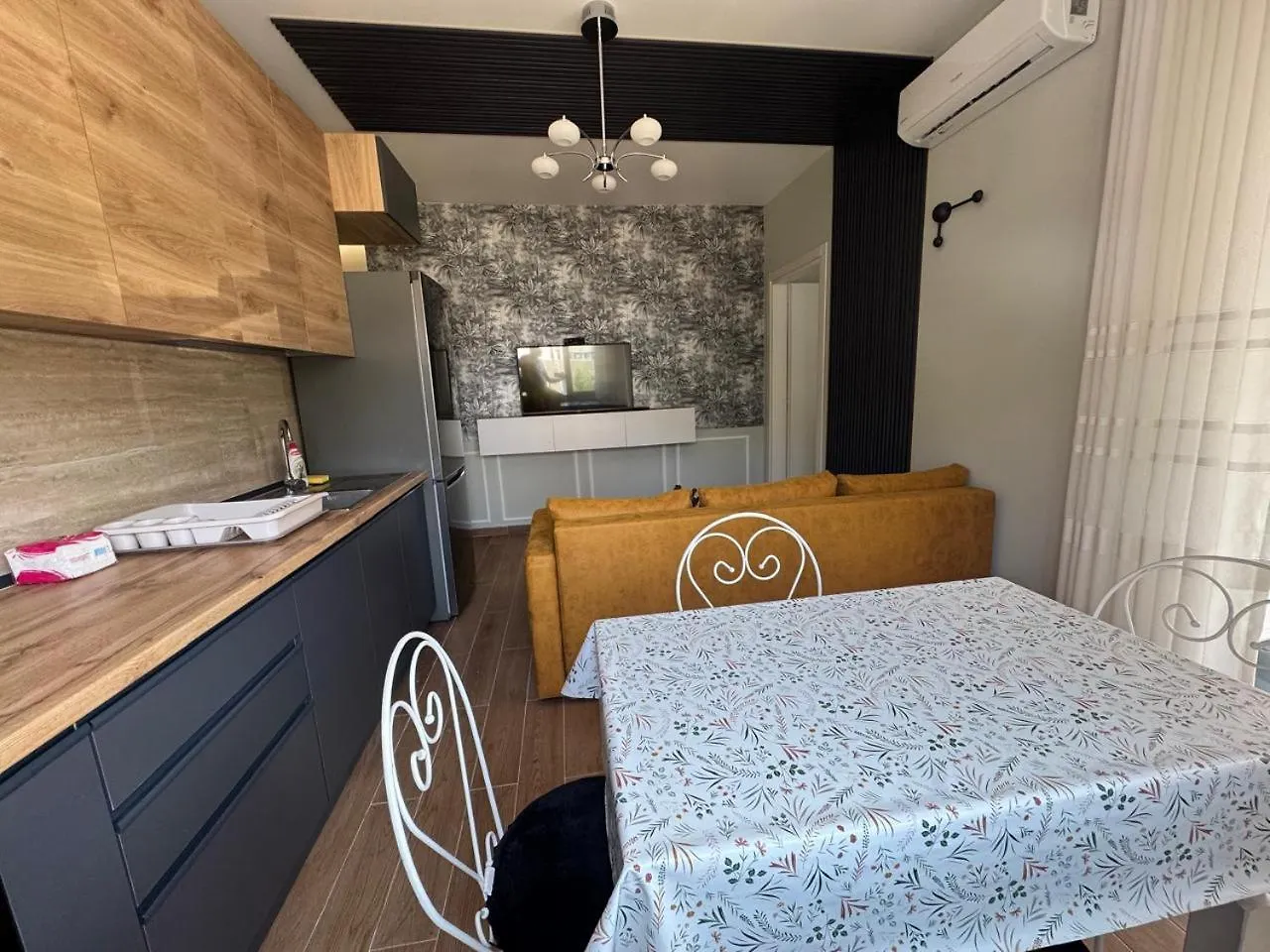 גולם I&S Apartment 6