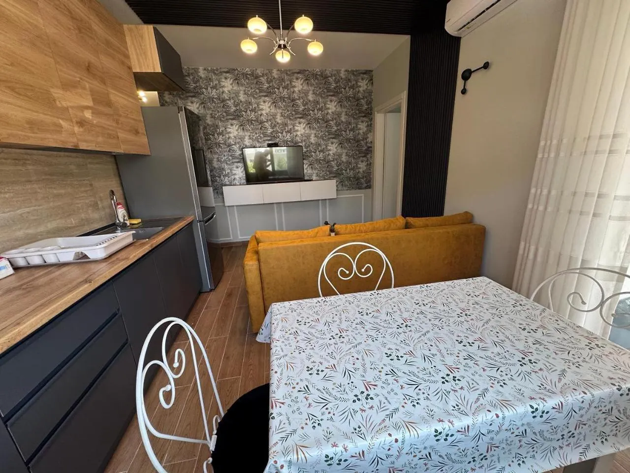 גולם I&S Apartment 6