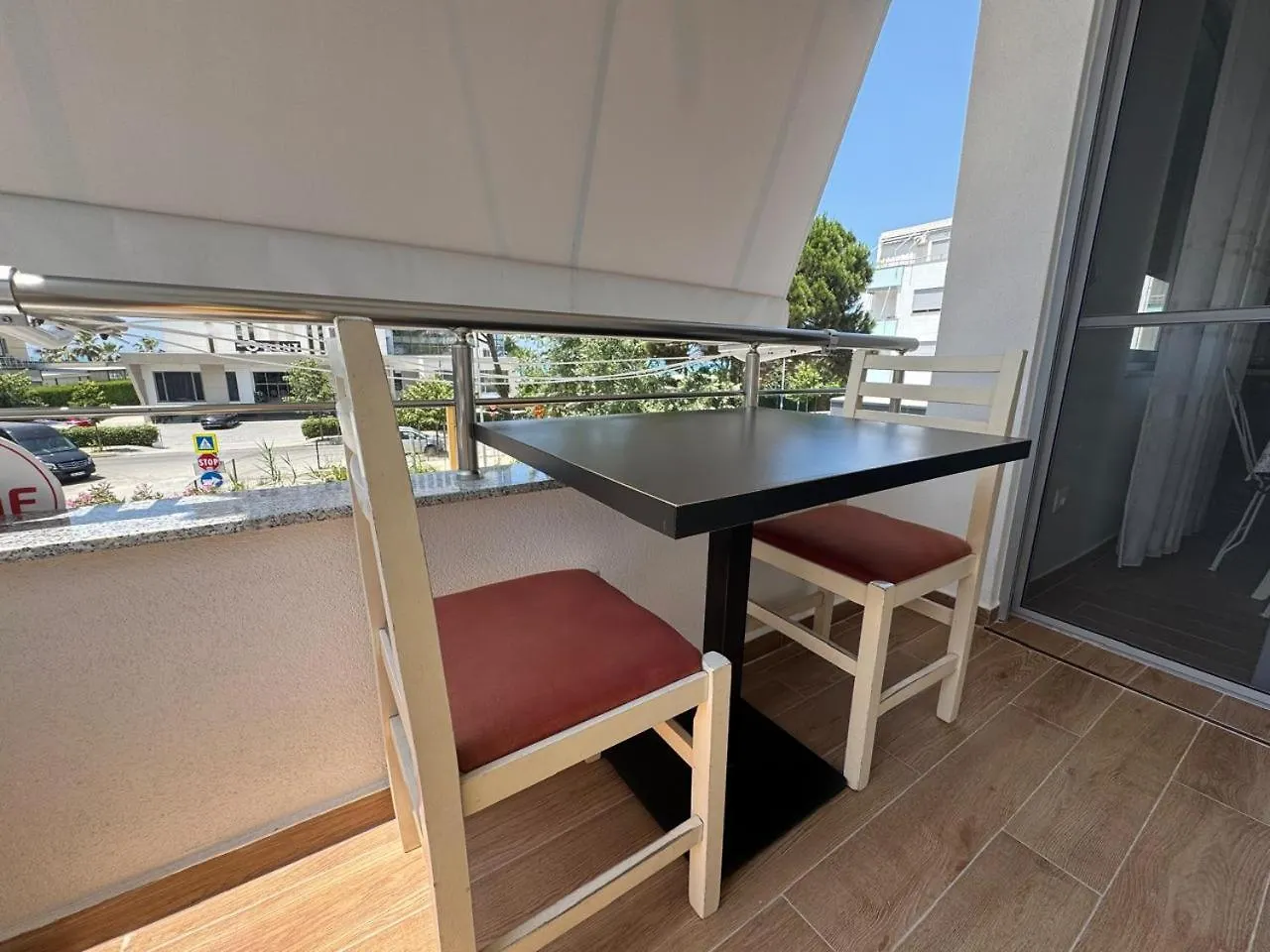 גולם I&S Apartment 6